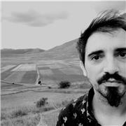 Musicista professionista e insegnante offre lezioni di musica da livello base a composizione e arrangiamento. 
-ARMONIA
-SOLFEGGIO
-PIANOFORTE PROPEDEUTICO
1CHITARRA